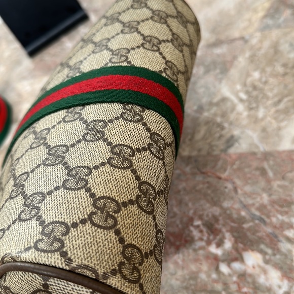 Gucci PVC vintage pouch w fashion chain - Picture 6 of 9